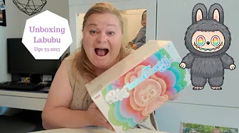 Unboxing LABUBU