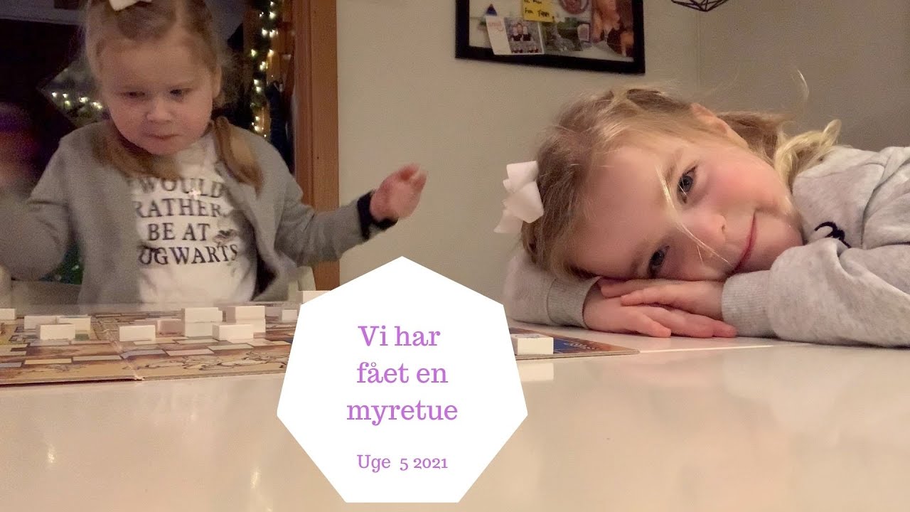 PIGERNE PRØVER AT SPILLE MIT GAMLE SPIL - MYRETUEN