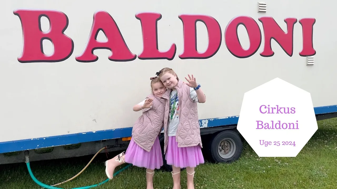 HALEY KOMMER OP PÅ SCENEN I CIRKUS BALDONI