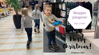 PIGERENE KØBER JULEGAVE TIL MIG PÅ ROSTORV