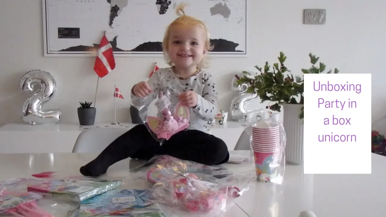 Unboxing Party in a box Unicorn DANSK