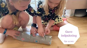 FREDAGS HYGGE MED FREDAGS SLIK OG GAVE INDPAKNING