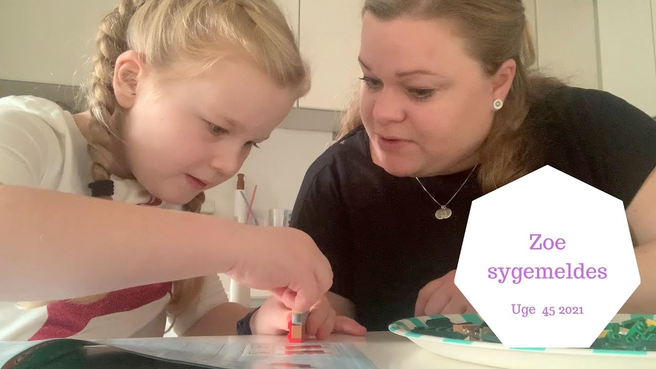 ZOE BLIVER SYGEMELDT - BYGGER LEGO OG SPISER ANDESTEG