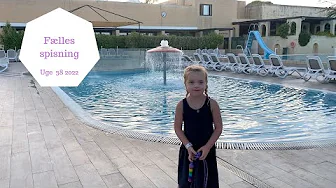 HYGGELIG FÆLLESSPISNING EFTER EN HEL DAG I POOLEN