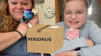 Åbner en Personlig PAKKE til pigerne