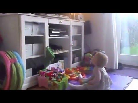 Crazy at the store (Day 20 of our daily vlogs in December 2015)