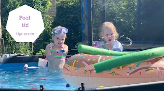 DEN FØRSTE TUR I VORES POOL