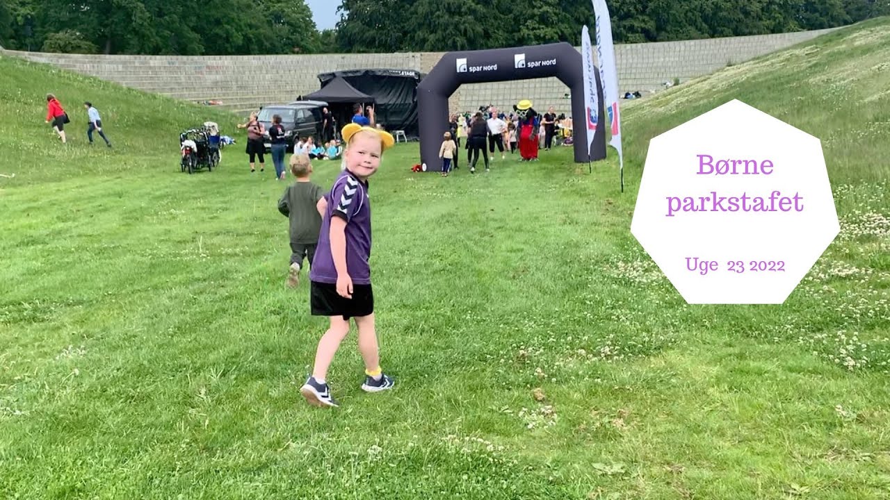 ZOE LØBER 1,5 KM TIL BØRNEPARKSTAFET