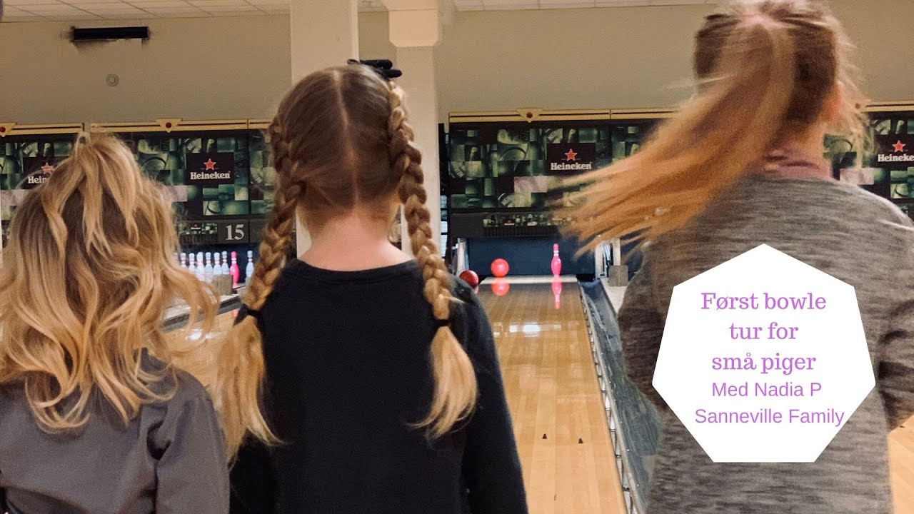 FØRSTE BOWLE TUR FOR SMÅ PIGER MED NADIA P SANNEVILLE FAMILY VLOG
