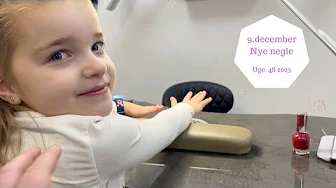 9. DECEMBER FÅR LAVET NEGLE FOR FØRSTE GANG