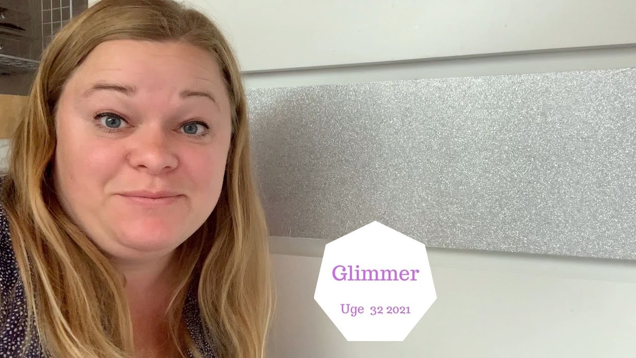 VI SÆTTER GLIMMER OP PÅ PIGERNES VÆRELSE