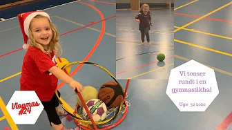VI TONSER RUNDT I EN KÆMPE GYMNASTIKHAL
