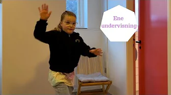 Pigerne får ene undervisning i Hiphop