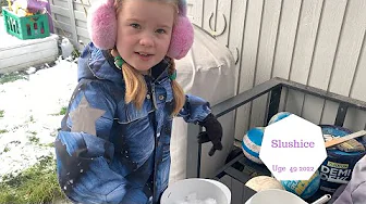 VI LAVER SLUCHICE UDENFOR