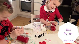 Vi Pynter op til JUL - Jeg pakker tomme pakker ind
