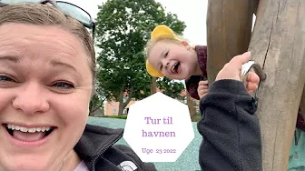 TUR TIL HAVNEN OG LEGEPLADSEN