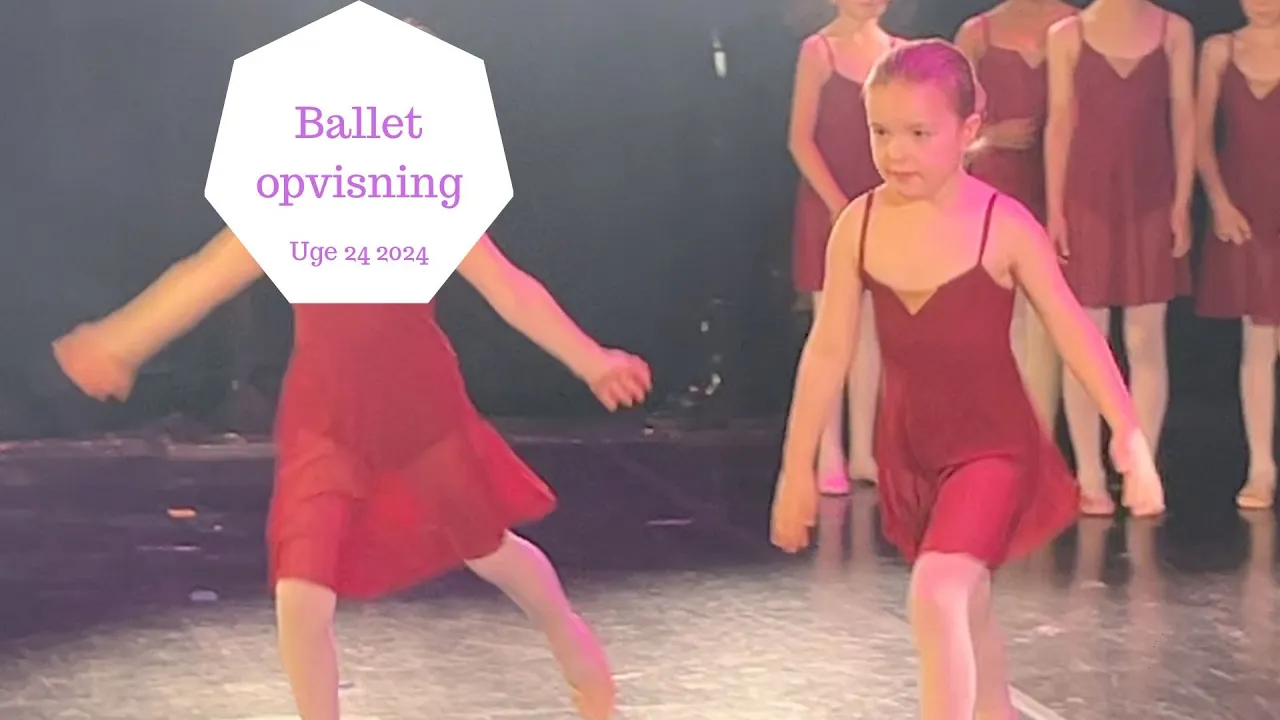 HALEY DANSER SMUKKE BALLET DANSE TIL HENDES BALLET OPVISNING