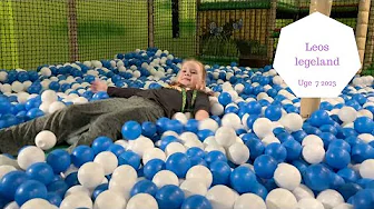 VI SVØMMER I LEOS LEGELAND