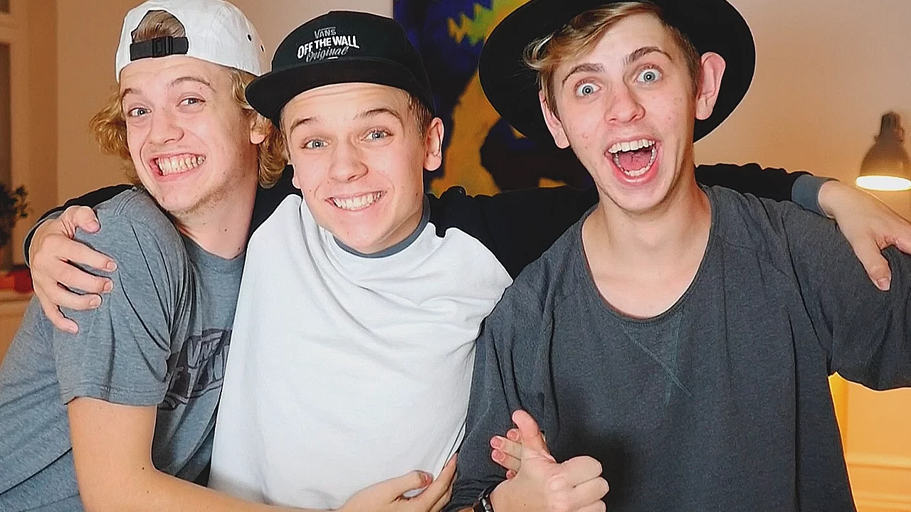 YOUTUBERS GAMLE FACEBOOK STATUSSER