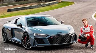KØRER AUDI R8 I SPANIEN