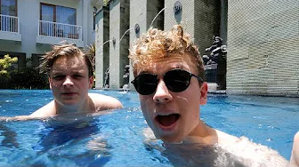 VI ER TAGET TIL BALI