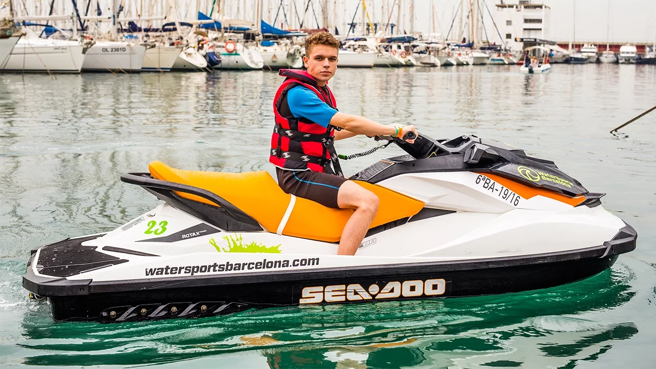 SEJLER JETSKI I BARCELONA