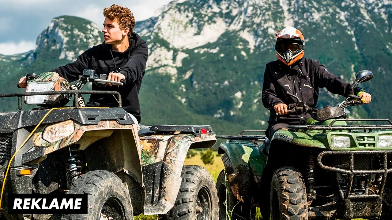 VI KØRER ATV OG TAGER I BYEN