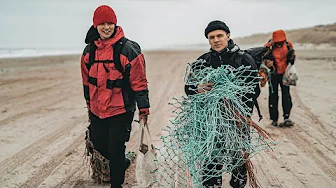 SAMLER 40 KILO AFFALD PÅ ÈN TIME