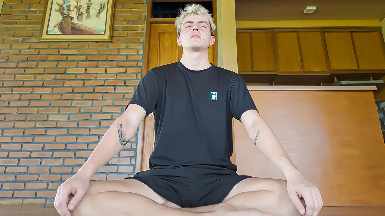 Vi Fik Sound Healing Massage - Bali Vlog 4