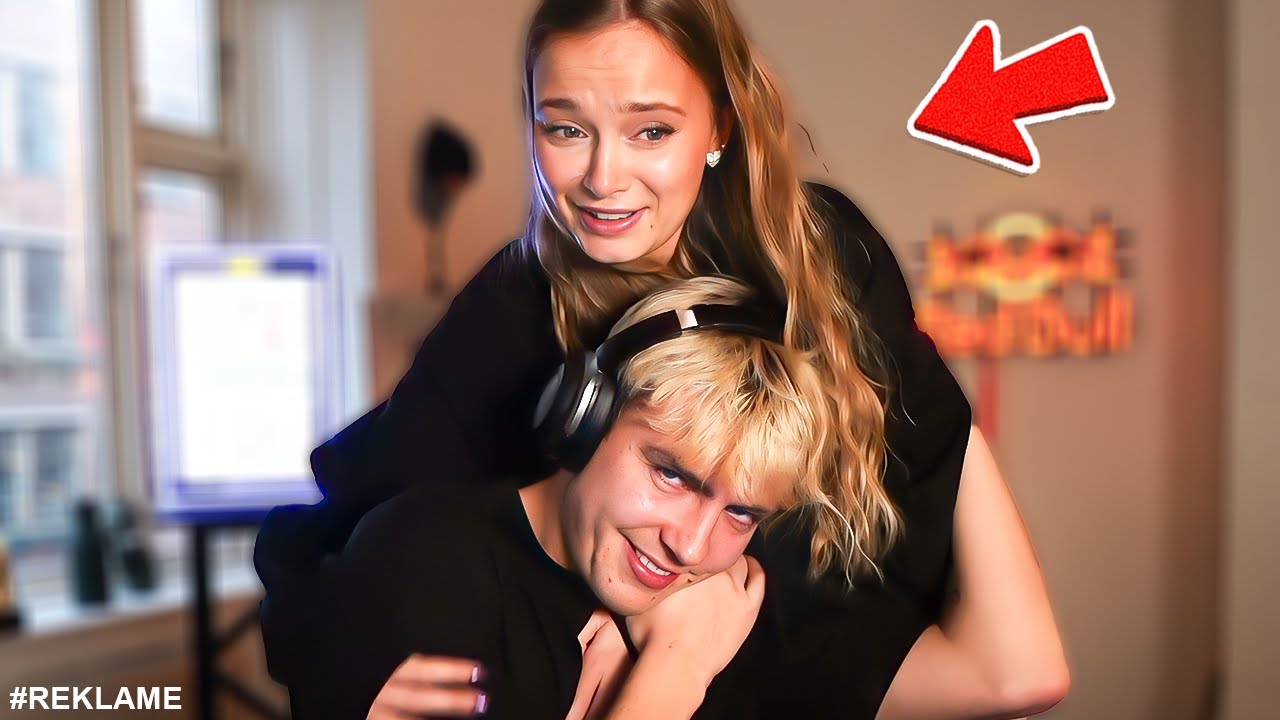 Sofie Skal Stoppe Med At Græde På Stream...