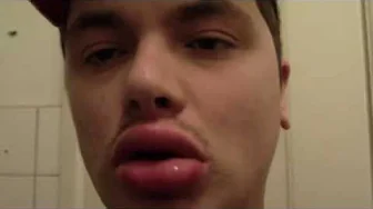 Læbe Challenge! - Casper Udfordres