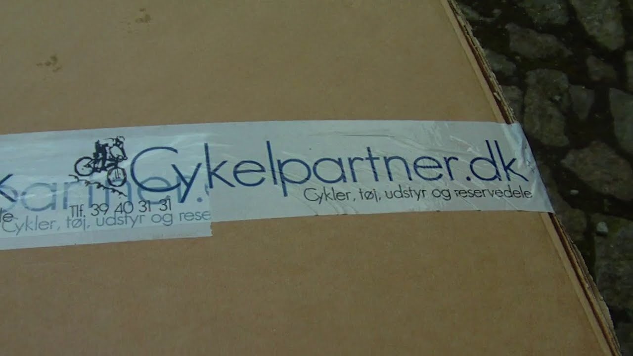 Unboxing af Cykelkurv - Casper Unboxer