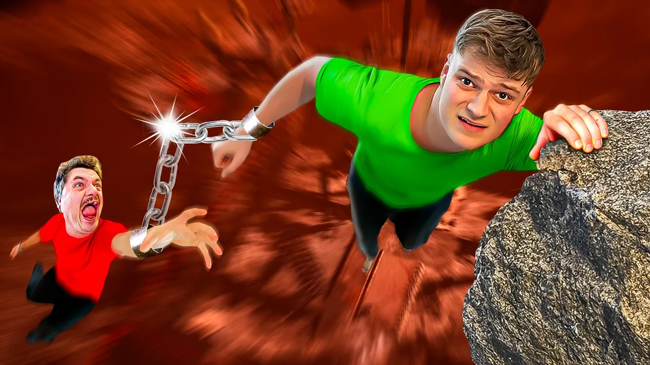 Cap og jeg er CHAINED TOGETHER