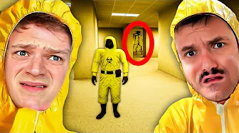 Cap og jeg prøver NYT backrooms spil