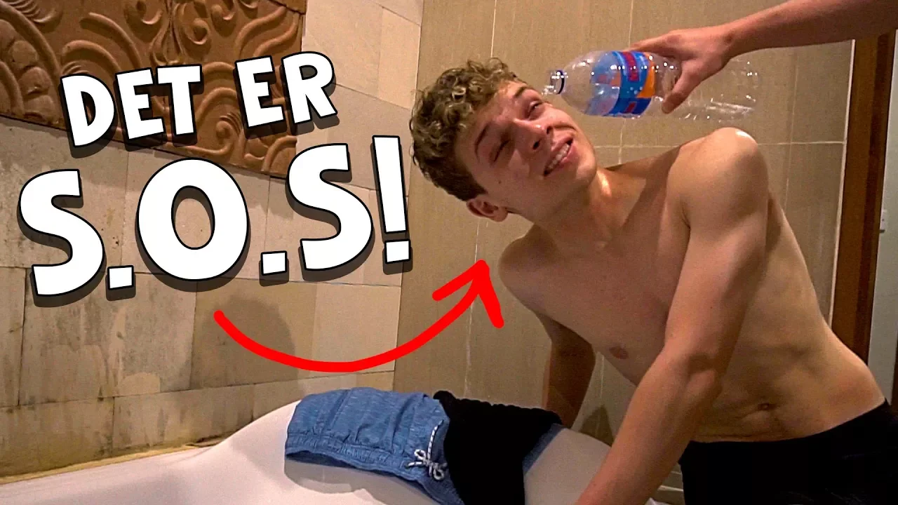 RASMUS ØDELÆGGER SINE ØJNE