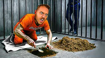 FLYGTER Fra FÆNGSEL Med En SKE!