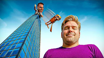 Kast Med Ting Fra Høj Bygning!