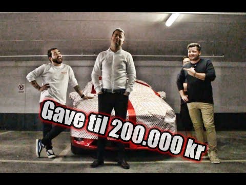 VI GAV HAM EN "NY" BIL !